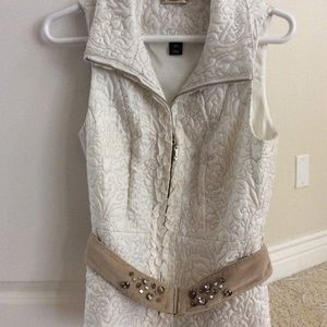 Vest with belt